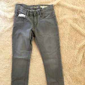 Gap gray wash Size 14 skinny cut jeans.